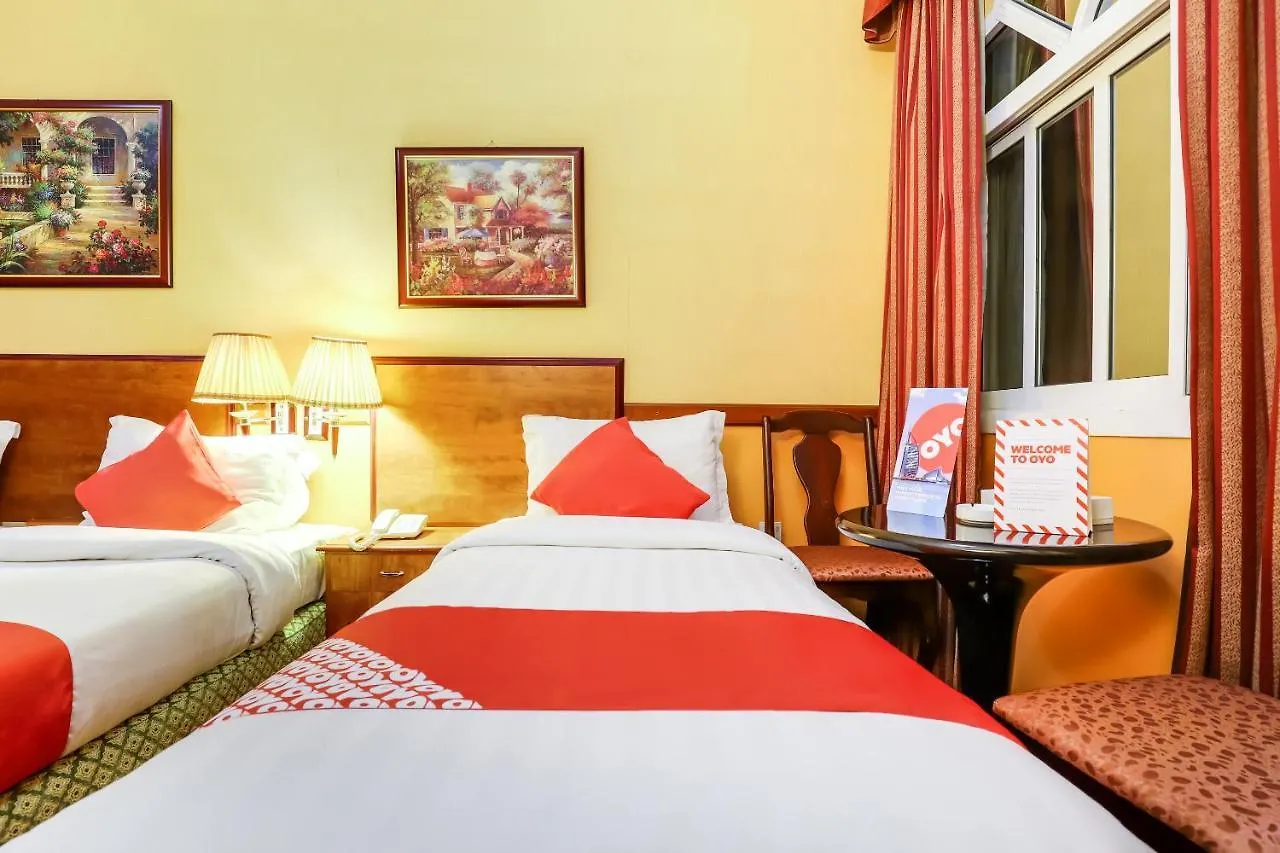 Oyo 353 Middle East Hotel Dubai 2*,